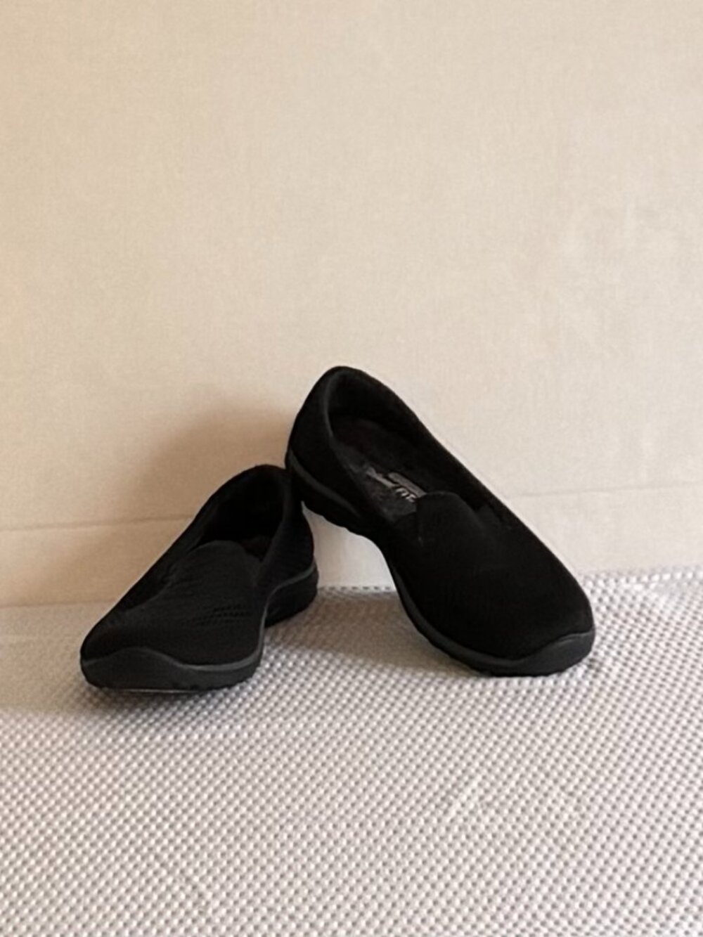 Skechers Women’s Black Relaxed Fit Reggae Fest ‘Willows’ Size 6